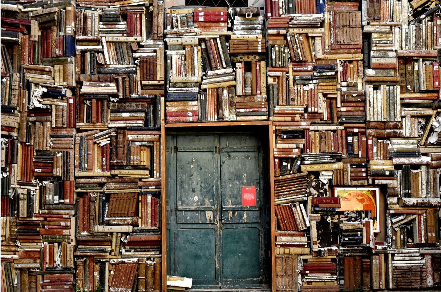 El síndrome de la estantería llena: por qué compramos más libros de los que podemos leer