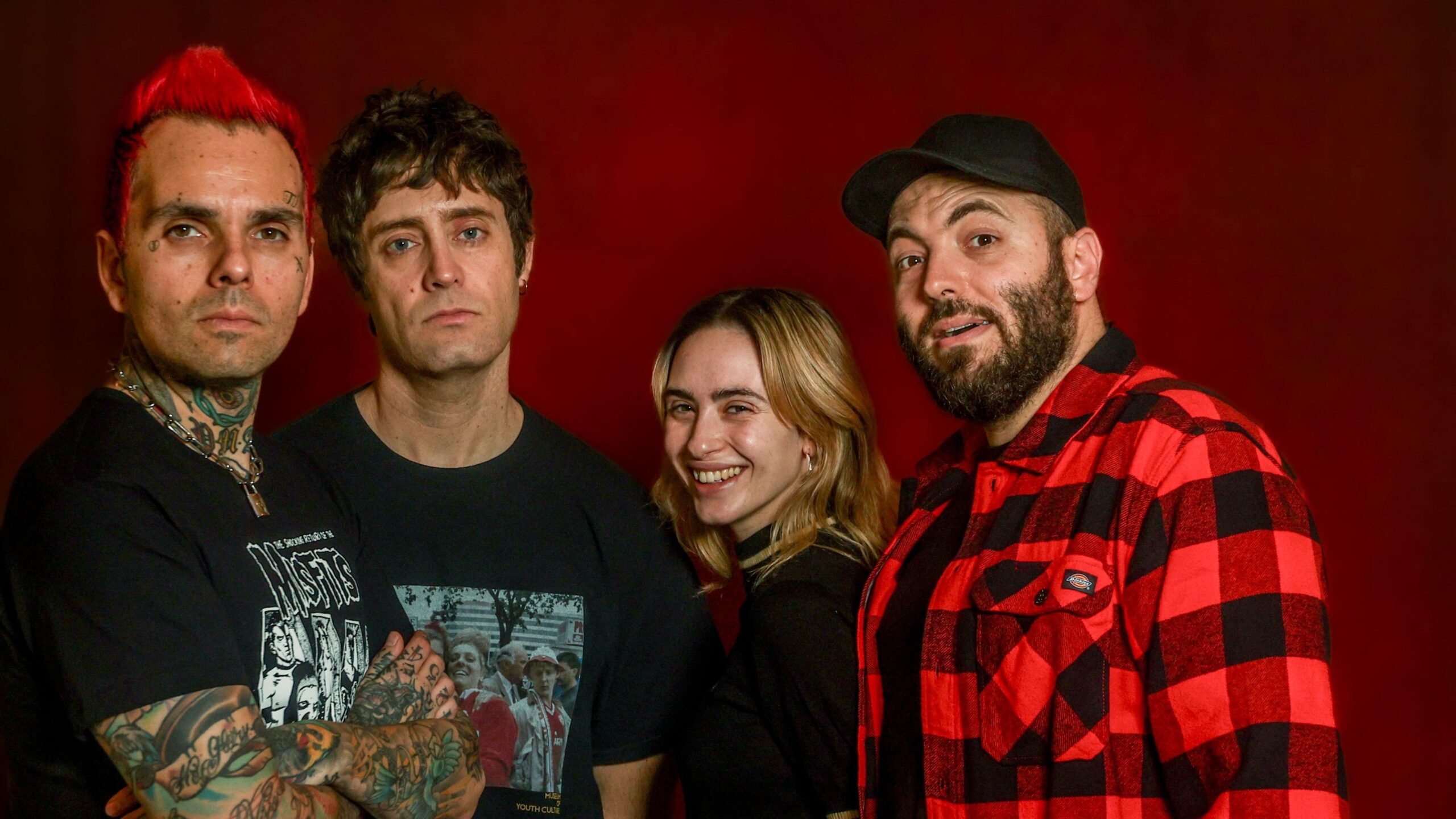 El fenómeno no tiene techo: La La Love You lanza disco de corte tropical y anuncia ‘Tour Intergaláctico’