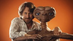Los espejos del firmamento: Steven Spielberg y la obsesión de medio siglo filmando al «otro» cósmico steven spielberg aliens e.t. el extraterrestre la guerra de los mundos nuestros maravillosos aliados 00