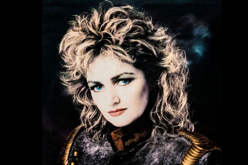 Esa voz rota fue lo mejor que le pudo pasar: muere Bonnie Tyler a los 75 años