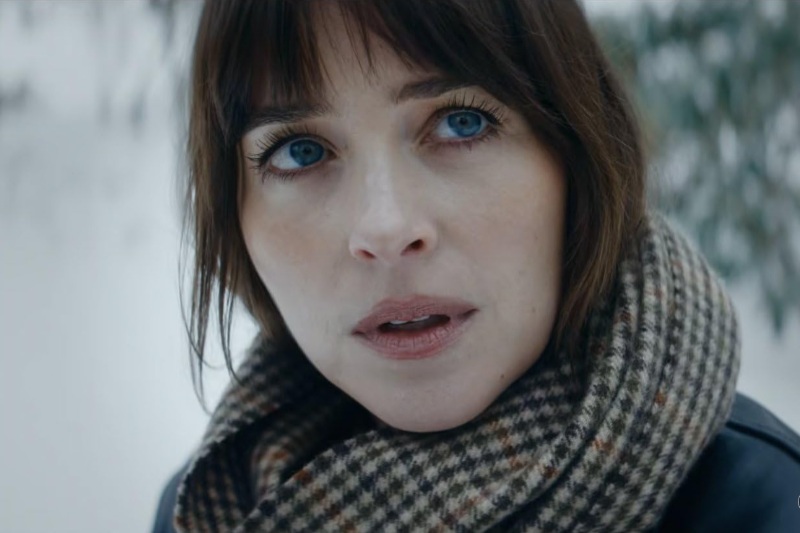 Anne Hathaway, Dakota Johnson y Josh Hartnett protagonizan el tráiler de ‘Verity: La sombra de un engaño’